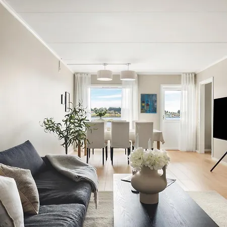 Moderne Med Utsikt Apartman *