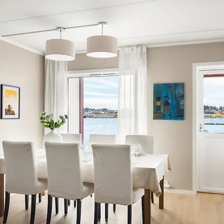 Moderne Med Utsikt Apartman Haugesund